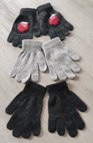 Paar jungen handschuhe - paar,