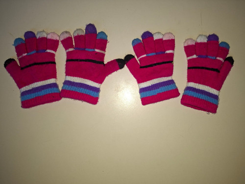 Paar kinder fingerhandschuhe - kinder,