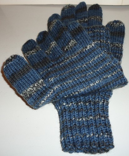 Liebevoll handgestrickte